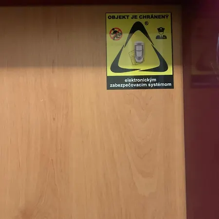 Your 3 With Parking 코시체