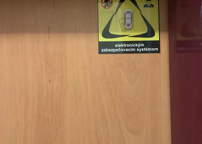 Your 3 With Parking 코시체